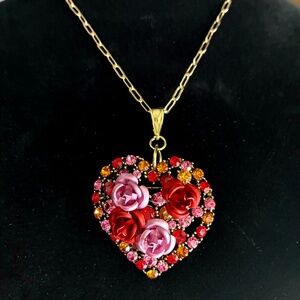[Sparkle Video] Unique Vintage Brooch Necklace Heart Pendant